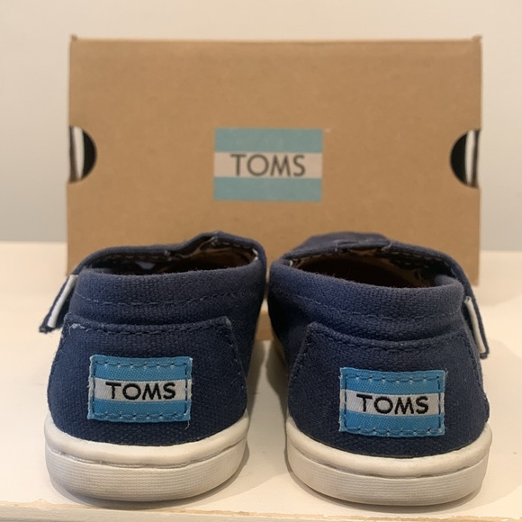 Toms navy blue with white soles shoes. Size T5. - Picture 3 of 6